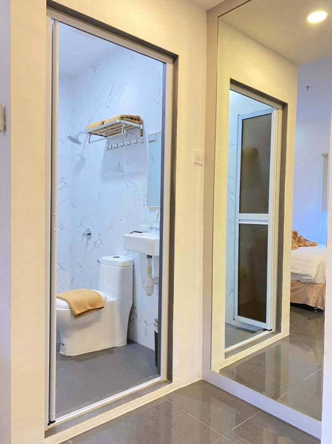 Batam 1 Hotel Нагоя Экстерьер фото