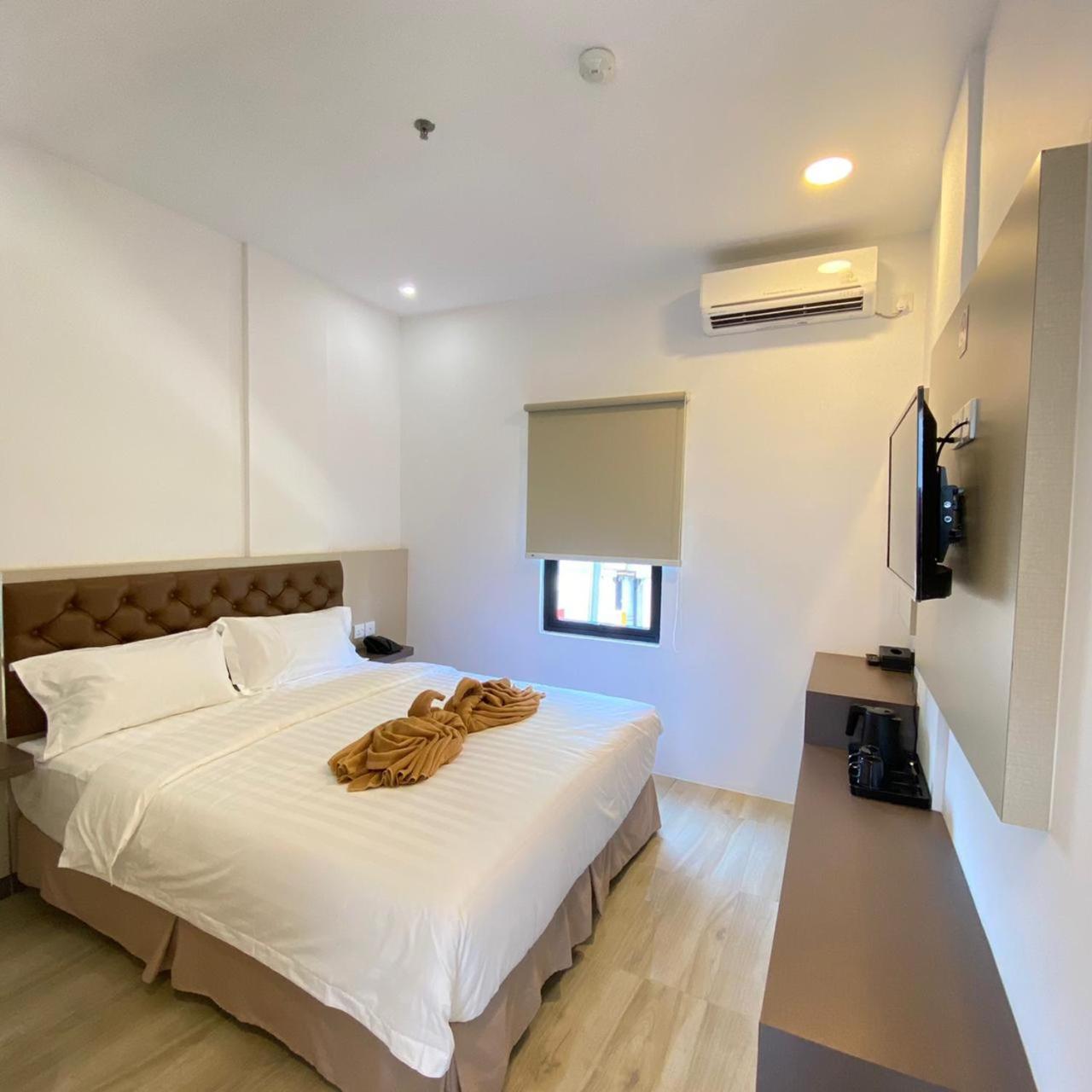 Batam 1 Hotel Нагоя Экстерьер фото